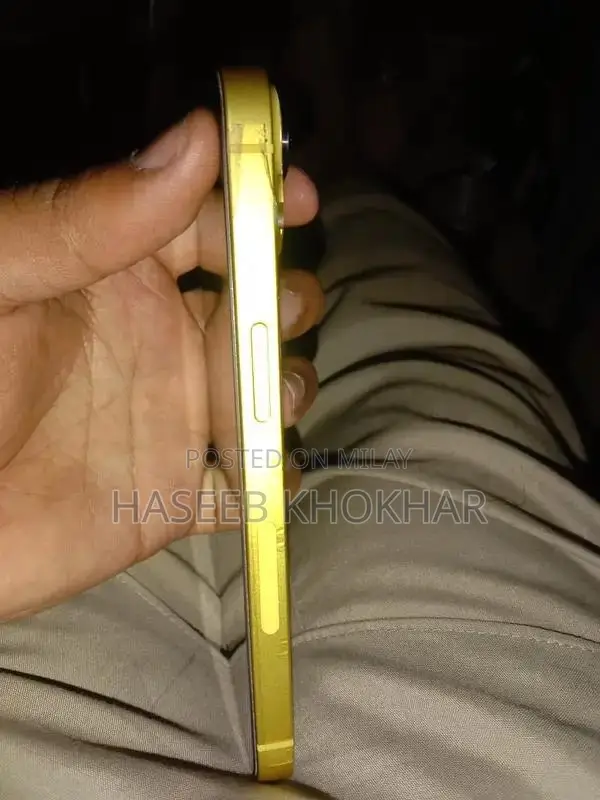 High-Performance Apple Smartphone with Storage