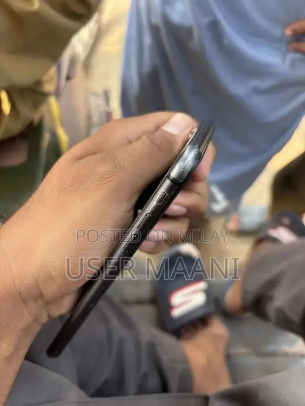 Pre-owned Smartphone with Battery Replacement and Interlink