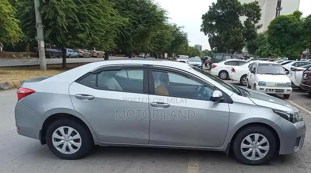 Toyota Corolla GLI Sedan - Low Mileage, Well-Maintained Vehicle