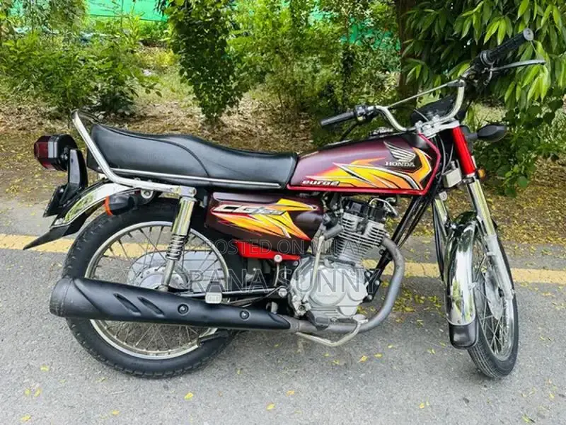 Honda 125cc Motorcycle - 2020 Model, One Owner, Like New