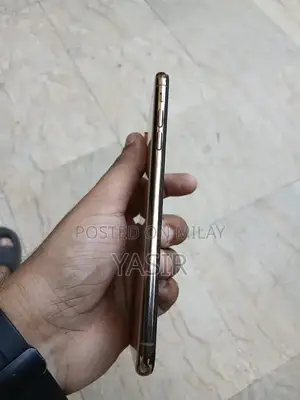 Premium Gold iPhone XS Max 64GB Smartphone