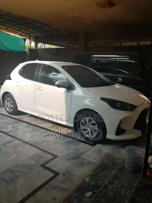 Photo - Toyota Yaris Compact Sedan Reliable Urban Vehicle