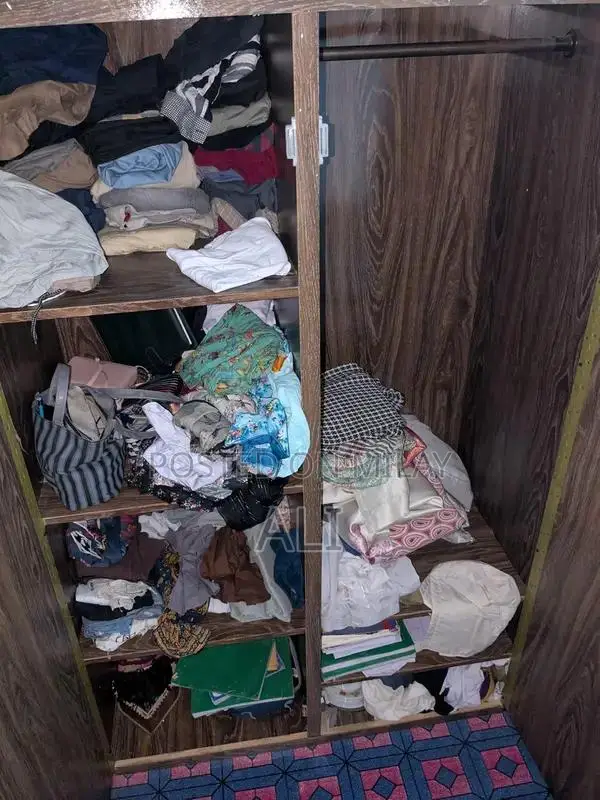 Wooden Almari Cabinet Storage Furniture 5'x4'x2'