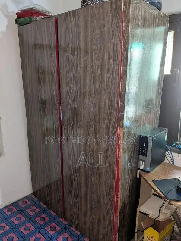 Wooden Almari Cabinet Storage Furniture 5'x4'x2'