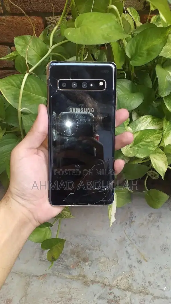 Samsung Galaxy S10 Plus Smartphone 5G Capability