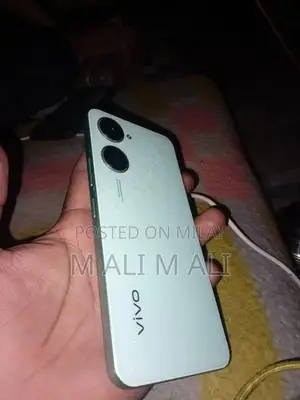 Photo - Vivo Y3 Budget Smartphone with Large Battery and Ample Storage