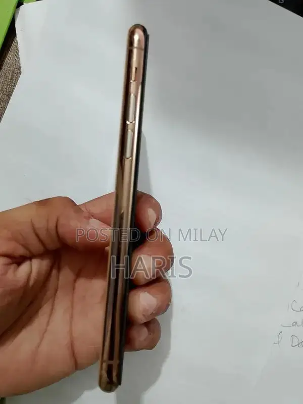 Apple iPhone 11 Pro 256GB Gold Smartphone