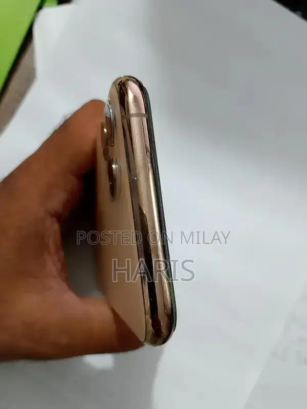 Apple iPhone 11 Pro 256GB Gold Smartphone