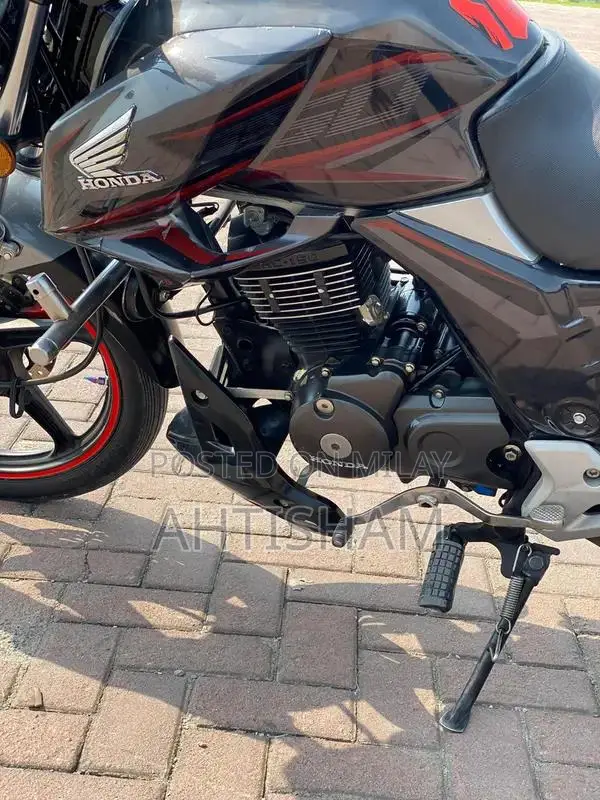 Honda CB150F Motorcycle - 2020 Silver Sport Bike