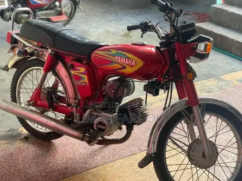 Yamaha 2-Stroke Marine Engine with Standard Performance