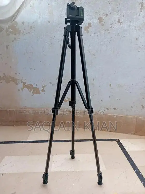 Portable Mobile Tripod Stand for Phones and Tablets