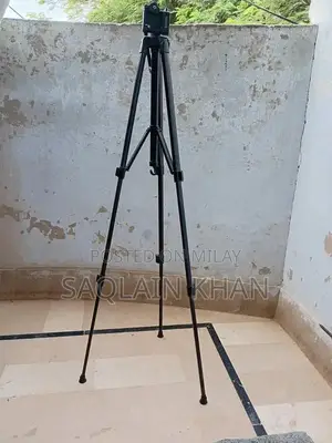 Portable Mobile Tripod Stand for Phones and Tablets