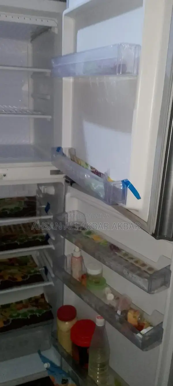 I Zooen Electric Humidifier - Compact 6-Month Used Aromatherapy Device