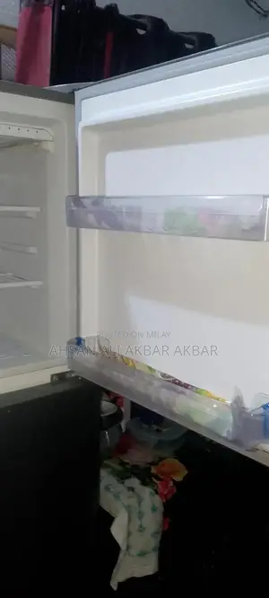 I Zooen Electric Humidifier - Compact 6-Month Used Aromatherapy Device