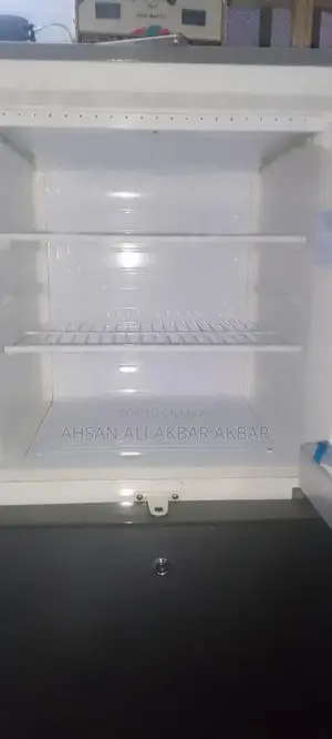 I Zooen Electric Humidifier - Compact 6-Month Used Aromatherapy Device