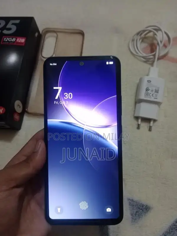 Durable Smartphone with Compact Design and Reliable Performance