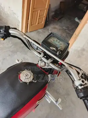 Honda CD70 Motorcycle - Well-Maintained 2017 Model