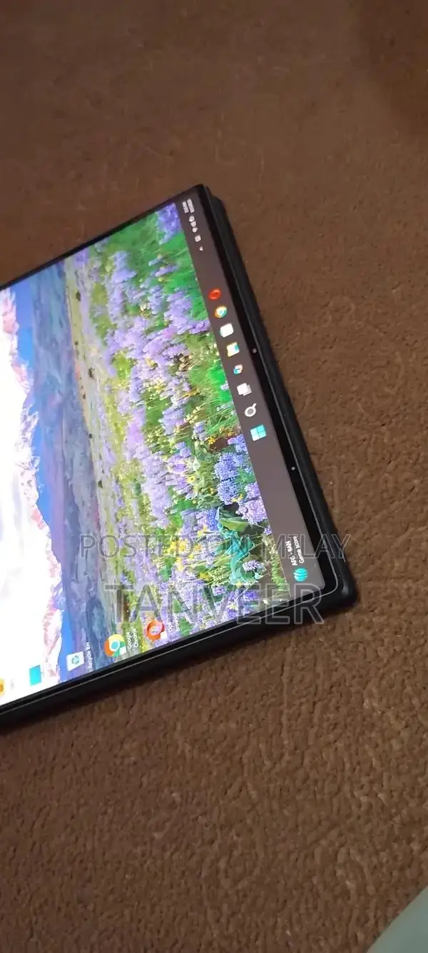 Dell Latitude 9330 2-in-1 Touchscreen Laptop