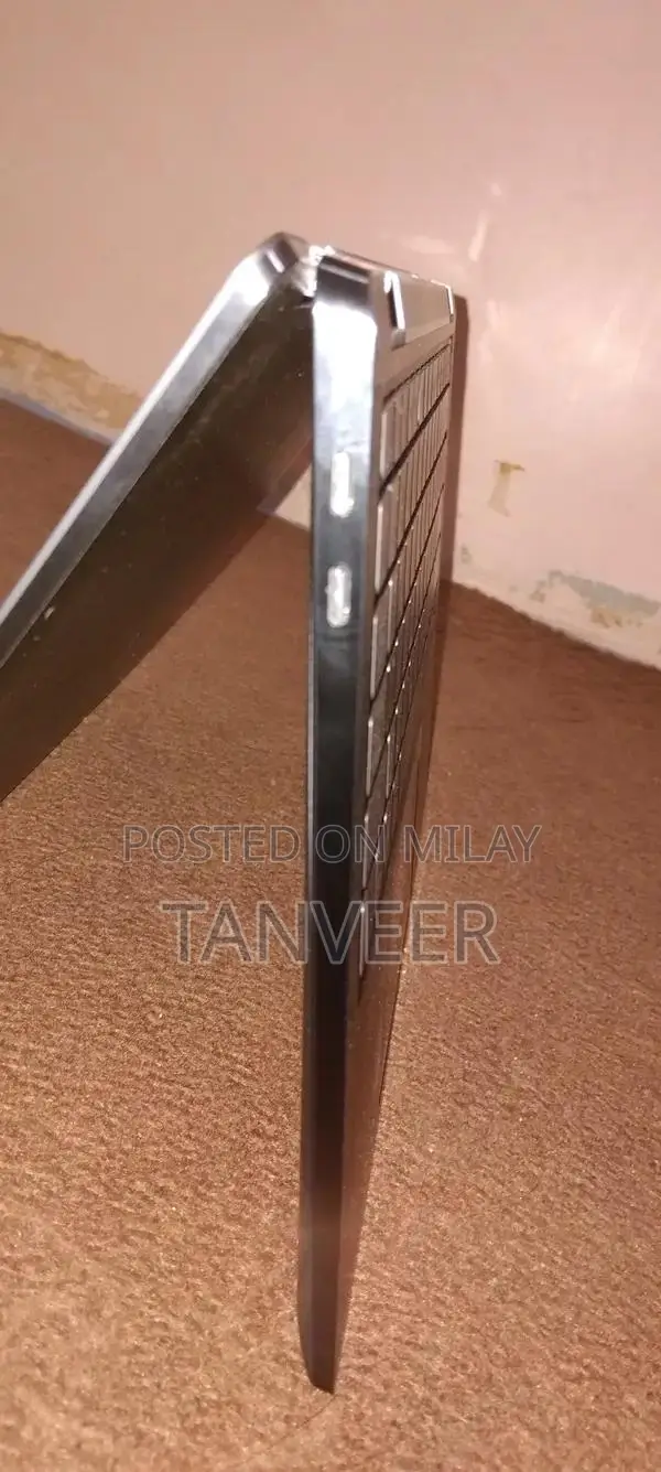 Dell Latitude 9330 2-in-1 Touchscreen Laptop