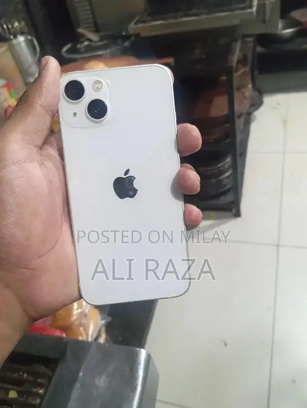 Factory Unlocked iPhone 13 - 128GB White