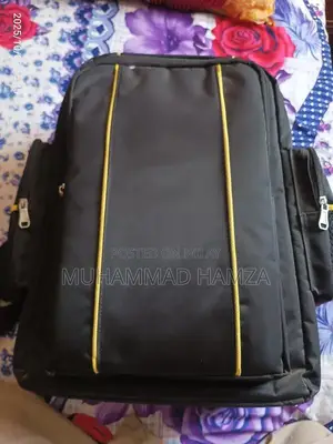 Professional DSLR Camera Bag with Multiple Storage Compartments