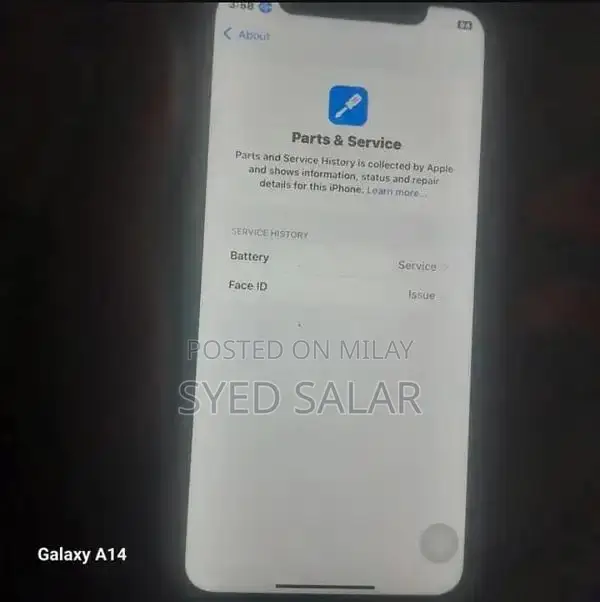 Pre-owned Apple Smartphone with Minor Display Issues