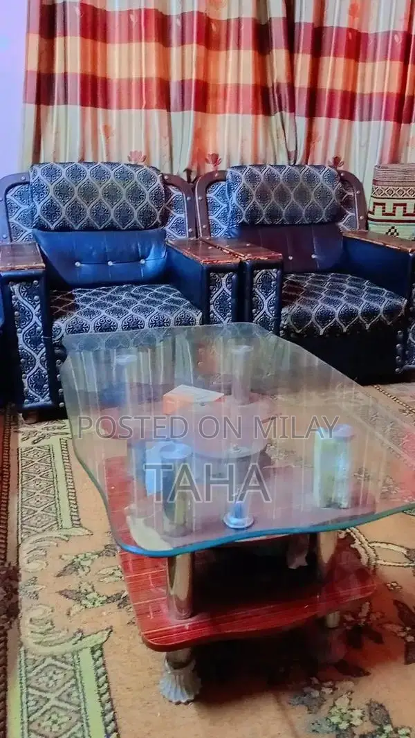 Comfortable 5-Seater Sofa with Dining Table Set