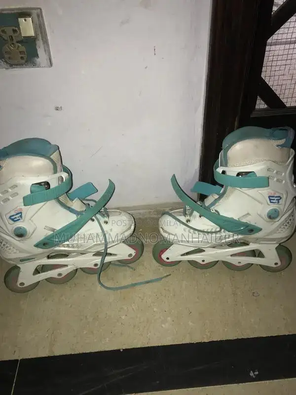 Inline Roller Skates with 72mm Pure Rubber Wheels