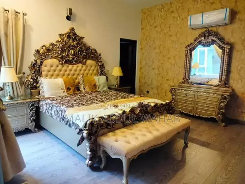 Fully Furnished 5-Bedroom House for Short-Term Rental