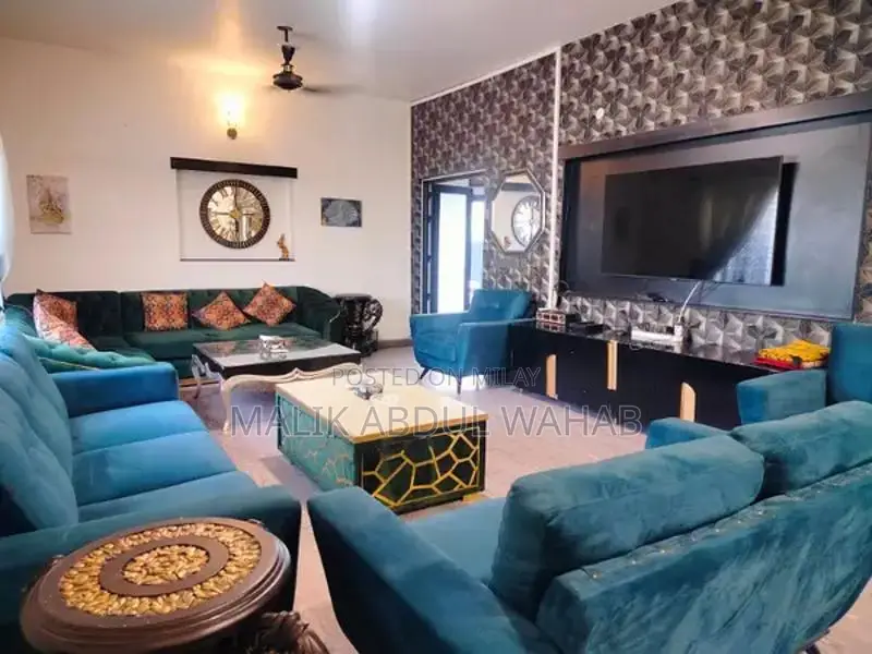 Fully Furnished 5-Bedroom House for Short-Term Rental