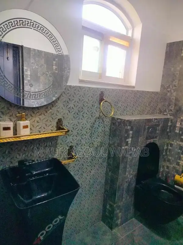 Fully Furnished 5-Bedroom House for Short-Term Rental