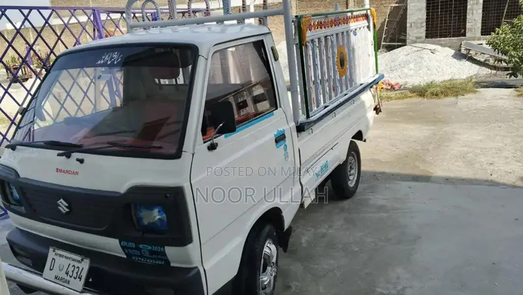 Suzuki Bolan 2013 Compact Family Car - CNG and Petrol Option