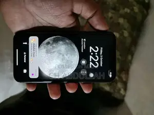 Photo - Apple iPhone 11 64GB Smartphone - Black Model