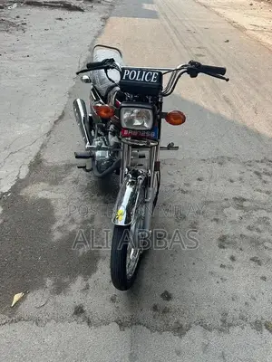 Honda 125cc Motorcycle with Lamination and LED Installation