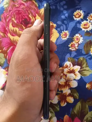 Used iPhone 7 32GB Black with Minor Wear