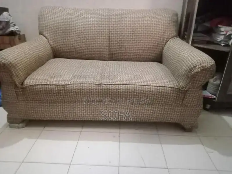 Comfortable Single Seat Sofa - Versatile Living Room Furniture