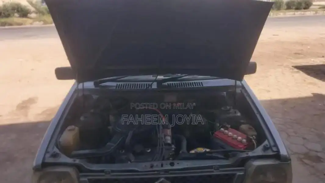 Suzuki Mehran VXR 2010 Compact Sedan