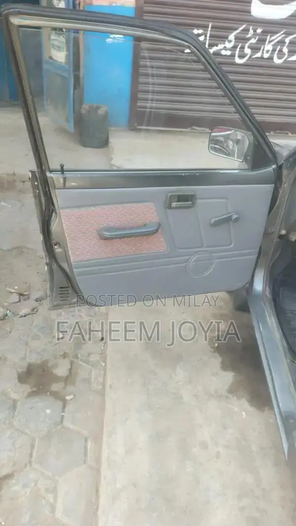 Suzuki Mehran VXR 2010 Compact Sedan