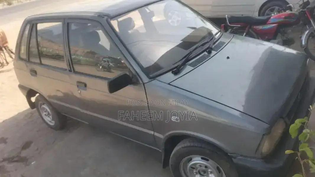 Suzuki Mehran VXR 2010 Compact Sedan