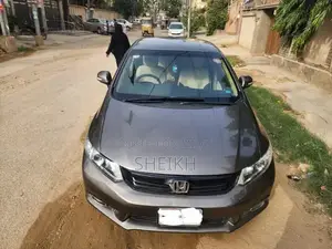 Photo - Honda Civic VTi Oriel Prosmatec Sedan 2014