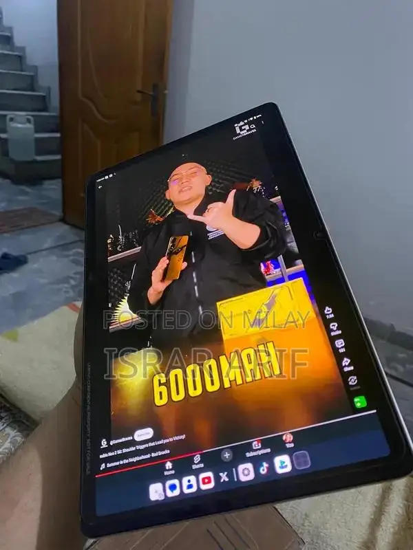 Lenovo P11 Pro Tablet - Gaming and Entertainment Powerhouse