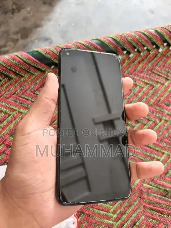 5G Smartphone with Touchscreen Issue Single SIM