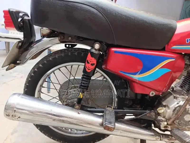 Honda CG 125 Motorcycle 1998 Model Vintage Bike