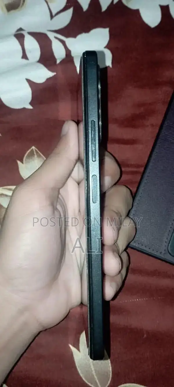 Affordable Smartphones with Large RAM and Storage