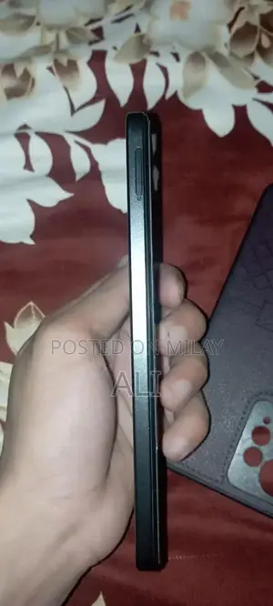 Affordable Smartphones with Large RAM and Storage