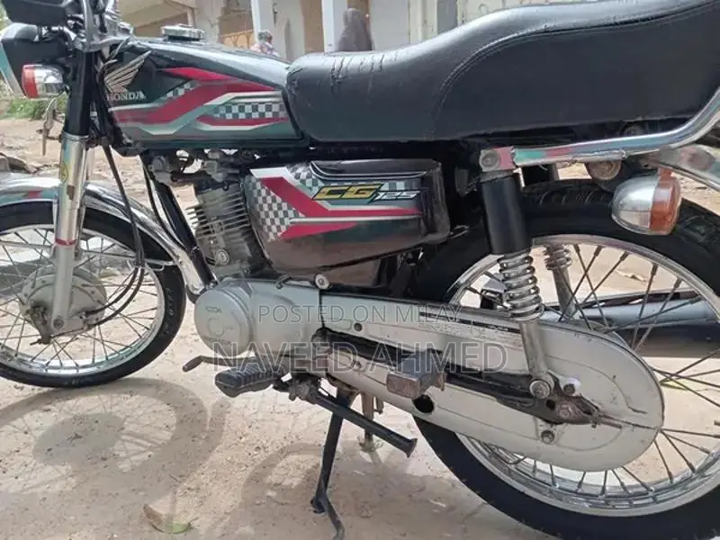 Honda 125cc Motorcycle - 2024 Model First Owner