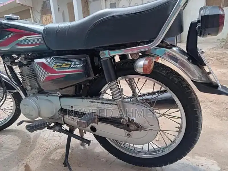 Honda 125cc Motorcycle - 2024 Model First Owner