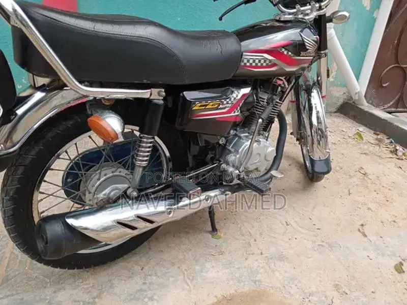 Honda 125cc Motorcycle - 2024 Model First Owner