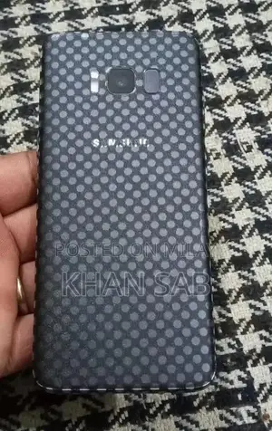 Samsung Galaxy S8 Smartphone with Good Battery Performance