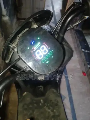 Cherry Electric Bike - Urban Commuter Model with Long Range